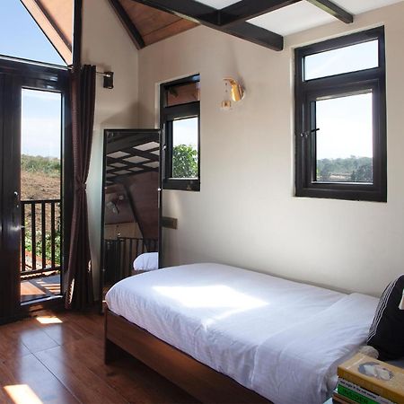 Stayvista At Hillside Harmony Pvt Pool & Free Breakfast Бенґалуру Екстер'єр фото